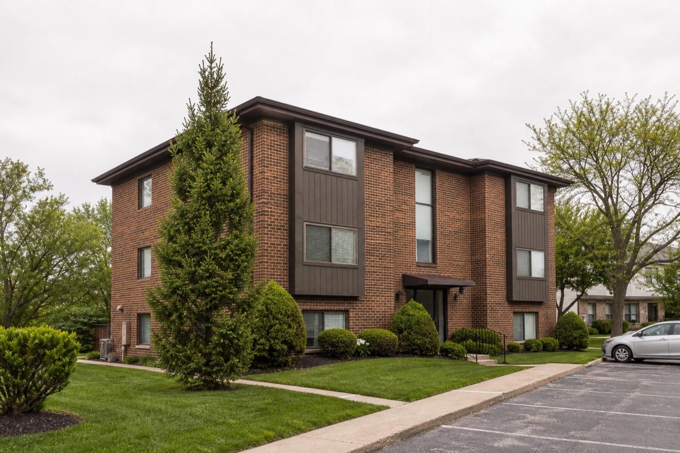 Small brick multifamily rental building in Ohio